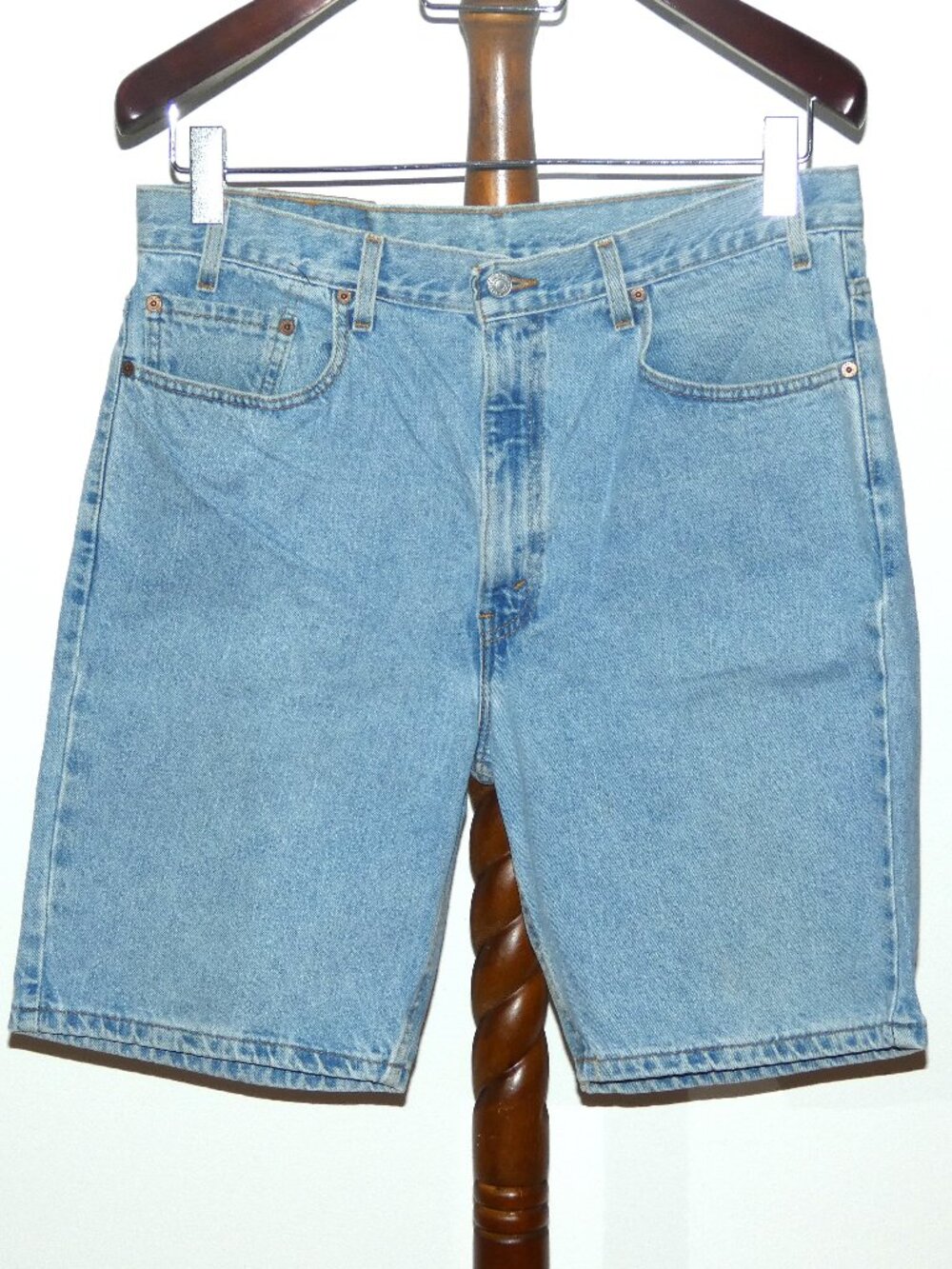 Levi's 505 Regular Fit Blue Denim Jean Shorts Men's size 38 Made in USA